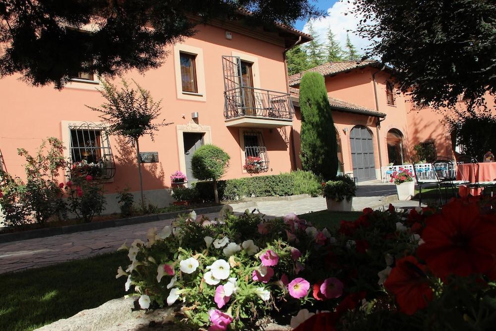 Giarvino Boutique Guest House Acqui Terme Kültér fotó